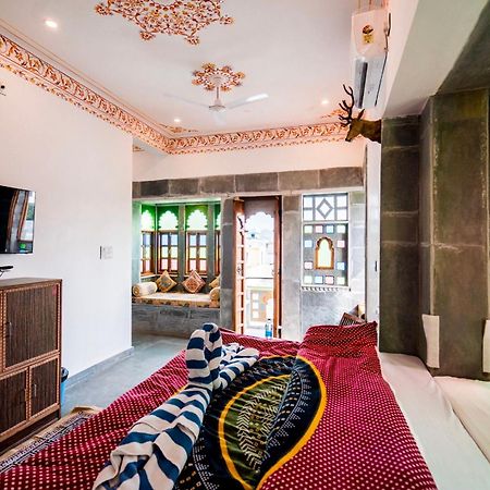 Lassi Guest House อุเดเปอร์ ภายนอก รูปภาพ