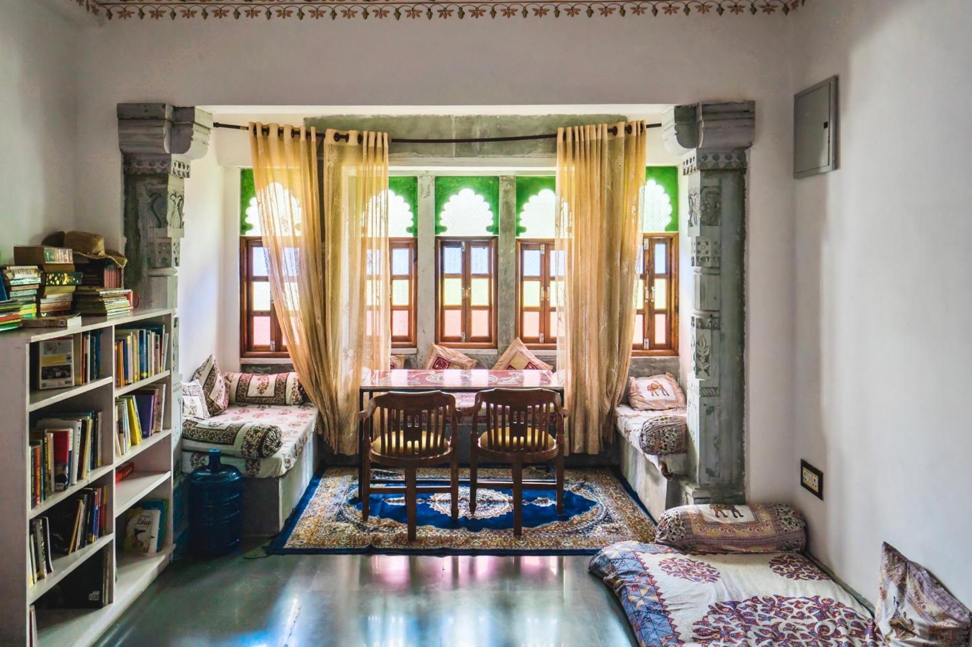 Lassi Guest House อุเดเปอร์ ภายนอก รูปภาพ