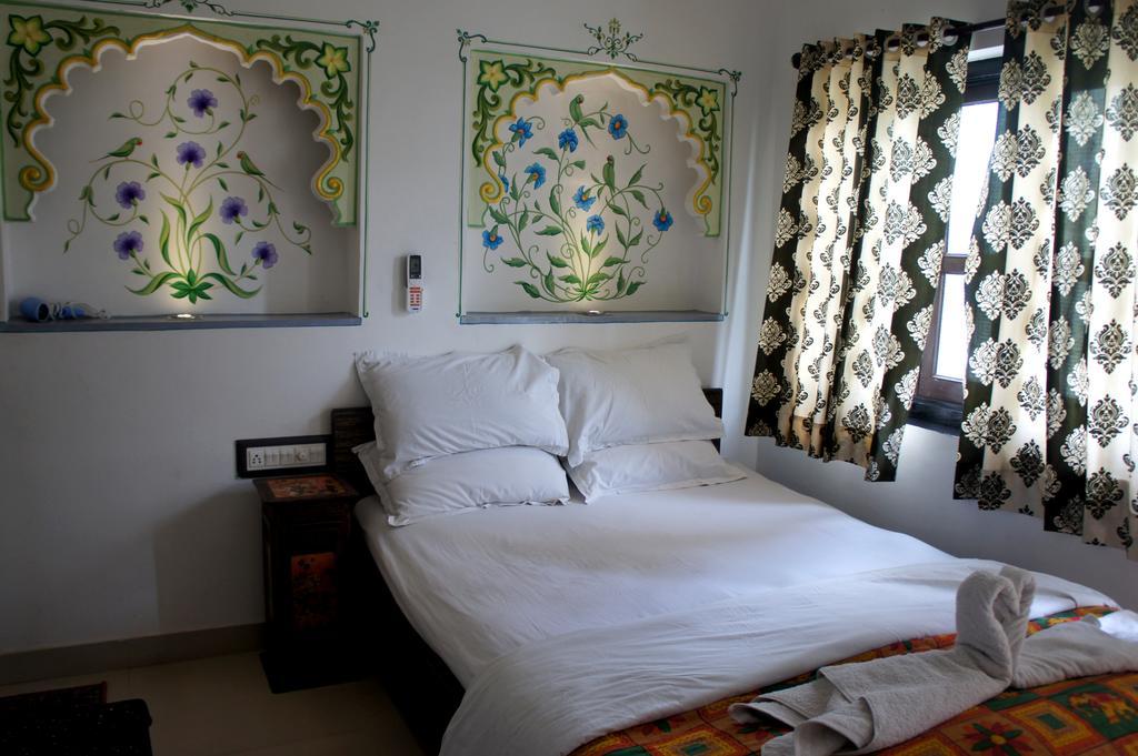 Lassi Guest House อุเดเปอร์ ภายนอก รูปภาพ